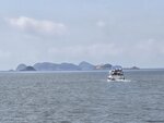 前望見南北果洲,是日目的地. 海中小島左平面洲, 右大小癩痢
20260623_094224