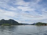 白沙洲, 相左的橋咀島和相右見釣魚翁, 時水漲, 下午回程時會水大退沙洲到時會一大片


20260630_092509