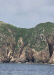 沙塘口山(又叫峭壁洲或甕缸洲)東北海岸的合掌崖(左)及門樓洞(穿門樓洞便到合掌崖底)
20260721_102942