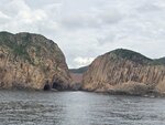 破邊洲孖洞(左)神削峽(中)萬宜水庫東壩(中遠)和破邊洲(右)
20260804_103259
