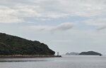 183號航標(企人石燈標)和遠處的果洲. 相右海中相信是匙洲

20260915_000006