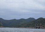 浪茄灣中浪茄仔沙灘和相右的孖洞. 兩洞不相通
20260915_000019