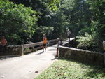 灰橋一道, 是大城石澗的入澗位, 澗有橋下
PA093331