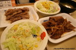 約9pm抵松本後當即先往火車站對面的松屋晚飯醫醫肚, 我地選了生&#32663;燒定食及牛肉燒定食
JPN00720