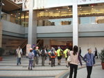 荃灣地鐵站集合後起步, 穿過綠楊商場
PB133934