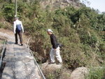 噫, 有山路&#22083;, 轉右行山路?  
P2289683a