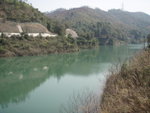 沿石屎路行至黃泥墩灌溉水塘
P2289753