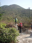 沿山路行至蛇石坳後繼續上山去
P3040099