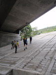 昂船凹公路底上大坡板 - 其實兩旁有石級
P6010163