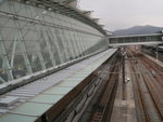 欣澳站, 過天橋可到出口或乘地鐵往港島各站
P2170002