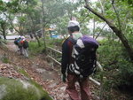 見前有石屎馬路
P4070391