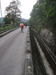接大藍湖路引水道
P4070396