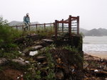 欄杆盡頭碎石路落沙灘去
P9290021