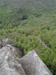 石頂下望可見大休地的小潭
P4200253