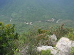 山路下望黃龍坑
P4220137