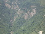 遙望臥龍石澗, 懸龍石澗及龍顎石澗(左至右)
DSC00152