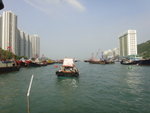 香港仔海濱公園乘船穿香港西避風塘, 左海怡半島, 右香港仔海傍
DSC03456