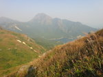 右望見鳳凰山及石壁水塘
DSC09580