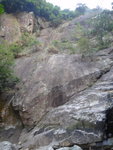 天梯崖, 沿中間石&#32152;上一半便要往右橫移往瀑頂去
DSC02031
