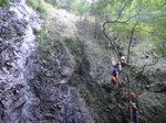 瀑右靠邊上攀主要亦是靠樹根之助
DSC02623