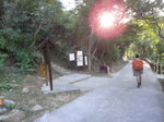 經黄龍坑郊遊徑口(左邊)
DSC03943