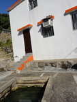 古井旁村屋, 屋前有水喉, 咁家陣口井還有沒有用哩
DSC05745
