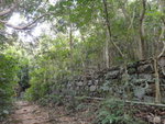 有石砌牆, 會否仍是黃竹洋村的範圍哩
DSC09602