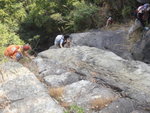 左邊山路上一截便要上石坡, 不過乾爽應該無問題
DSC00312