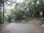 東大古道, 道右石碑左旁有山路可上彌勒山或接吊車路
DSC00602