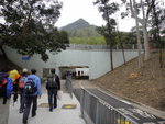 前面又有一隧道, 隧道頂是馬鞍山路
DSC00994