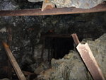 鐵架頂又有碎石頭, 小心 小心 小心
DSC01207