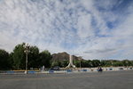 布達拉宮廣場及北京中路馬路對面的西藏和平解放紀念碑
ALI_0587
