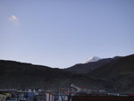賓館餐廳屋頂遙望神山(崗仁波齊峰)
ALI_2127