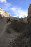 參觀完藏屍洞, 繼續沿溝邊路落山
ALI_2741