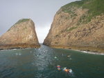 破邊洲(左), 神削峽(中間水道)及花山北海 岸(右)
DSC03699