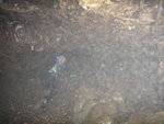 橫洲石罅盡頭, 洞內濕氣好重
DSC04125