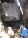 到洞口, 原來是大石拱門, 因為洞中有大大石
DSC09209