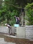 落抵石屎路轉右
DSC01933