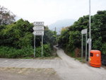 有一路口可通石榴埔村, 大隊則往石門甲指示方向去
DSC02458