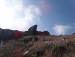 石塔頂對面, 蓮花山頂旁一似鷹咀的大石
DSC03646