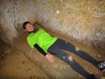 洞中竟然有石床, 重有攝青鬼添, 又鹹又濕的鹹魚一條
DSC01131