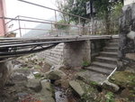 有箭咀指示上橋右石級
DSC08491