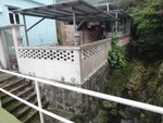 在藍屋前轉右落石級入澗
DSC08503