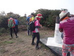 山頂小休後繼續起行
DSC08584