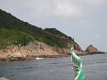 大休後船駛往沙塘口, 前望見蕃塔排(右)及一柱擎天(左) DSC03958