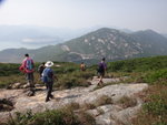 遙望打爛埕頂山及龍脊, 遠處是紅山半島
DSC01181