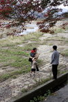 Day2_Family chasing red maple leaves Kyoto MG_0453