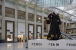 Fendi Shop & Carmen Fur 2005_W7Z3083