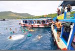 we had a boat trip one day, worth to go!!