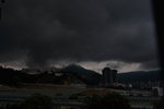 積雨雲橫過532米高的針山